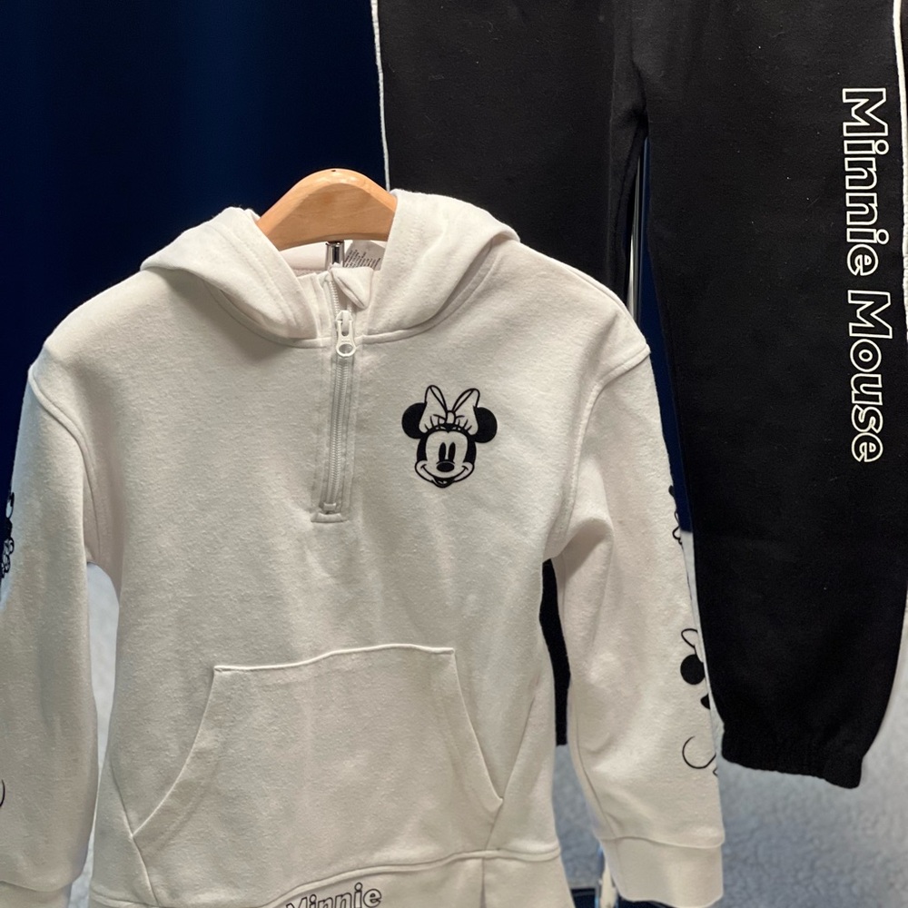 Disney White Minnie Mouse Apparel